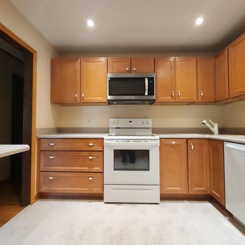 4605 W 84th Place, Chicago, IL 60652