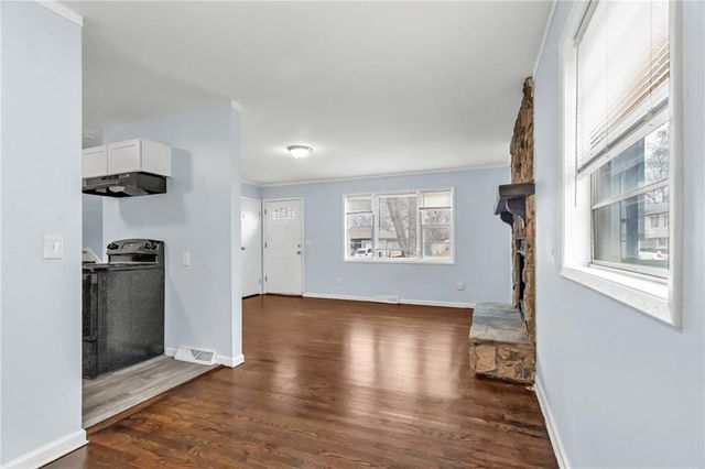 5128 N Richmond Avenue, Kansas City, MO 64119