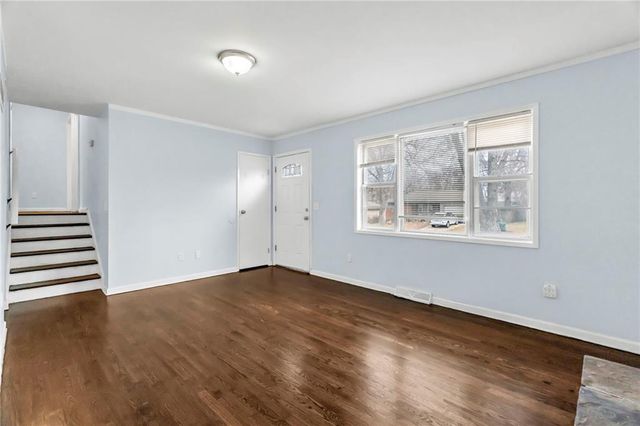 5128 N Richmond Avenue, Kansas City, MO 64119