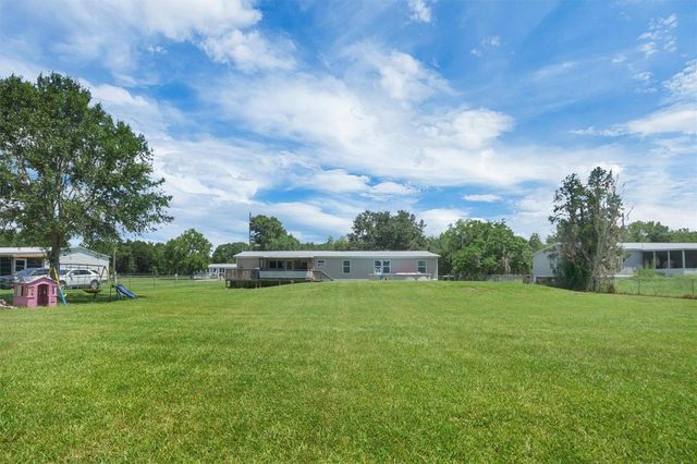 4237 COYOTE TRAIL, Polk City, FL 33868