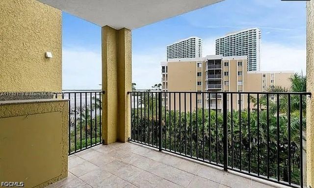 2825 Palm Beach BLVD 418, Fort Myers, FL 33916