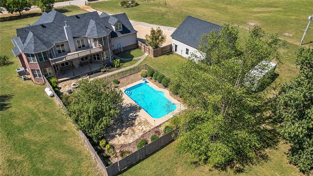 8116 Coffelt Cemetery Road, Bentonville, AR 72713