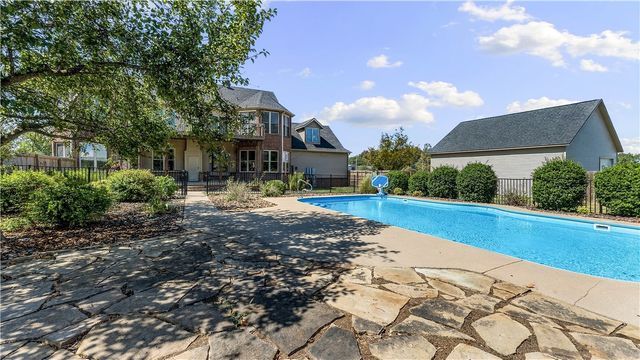 8116 Coffelt Cemetery Road, Bentonville, AR 72713