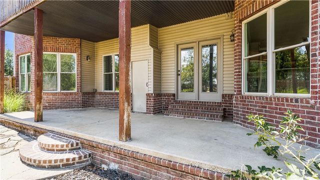8116 Coffelt Cemetery Road, Bentonville, AR 72713