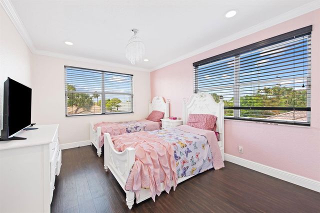 11038 Harbour Springs Circle, Boca Raton, FL 33428