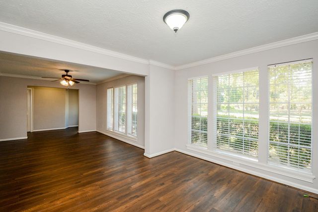 11610 Cypresswood Drive, Houston, TX 77070