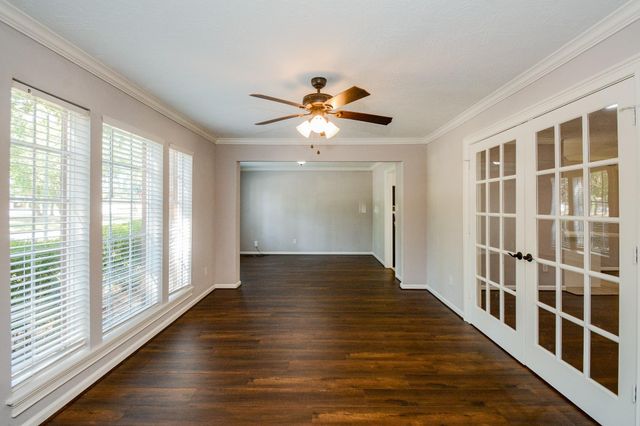 11610 Cypresswood Drive, Houston, TX 77070