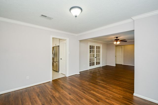 11610 Cypresswood Drive, Houston, TX 77070