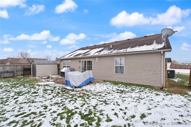 9057 Woodford Drive, Charlestown, IN 47111