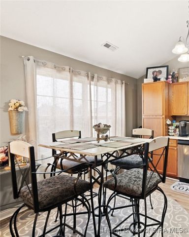 9057 Woodford Drive, Charlestown, IN 47111