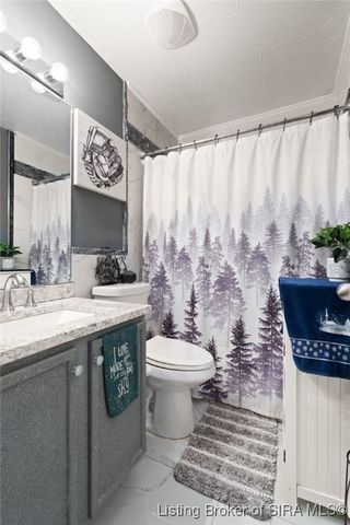 9057 Woodford Drive, Charlestown, IN 47111