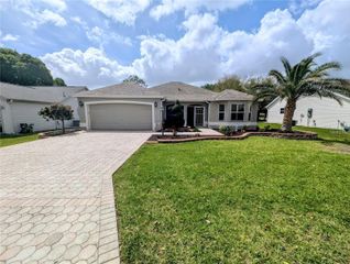 432 LOMA PASEO DRIVE, Lady Lake, FL 32159