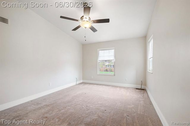 38887 Country Circle, Farmington Hills, MI 48331