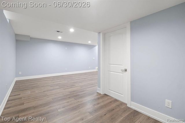 38887 Country Circle, Farmington Hills, MI 48331