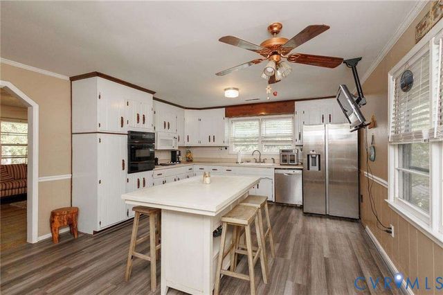 4613 Tatum Rd, Disputanta, VA 23842