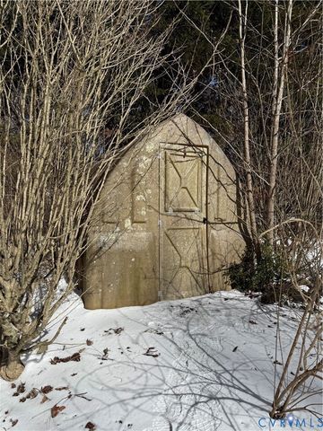 4613 Tatum Rd, Disputanta, VA 23842