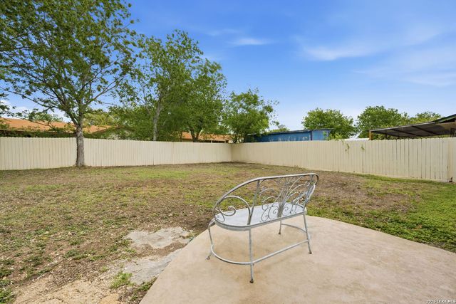 9435 STONES RIVER DR, San Antonio, TX 78245
