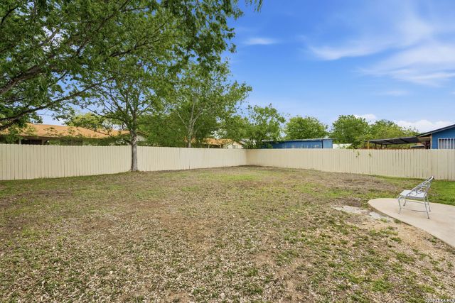 9435 STONES RIVER DR, San Antonio, TX 78245
