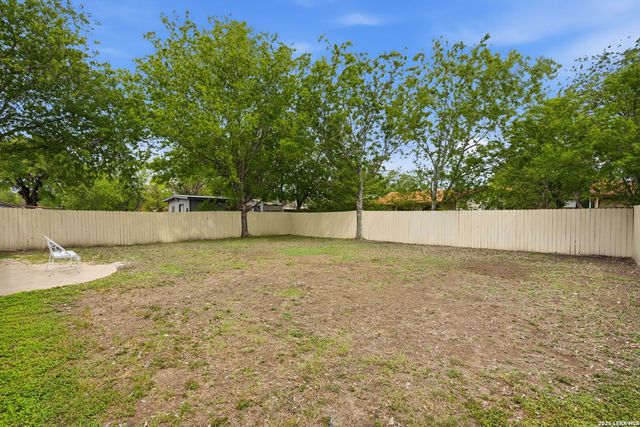 9435 STONES RIVER DR, San Antonio, TX 78245