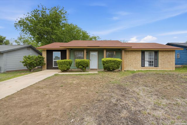 9435 STONES RIVER DR, San Antonio, TX 78245