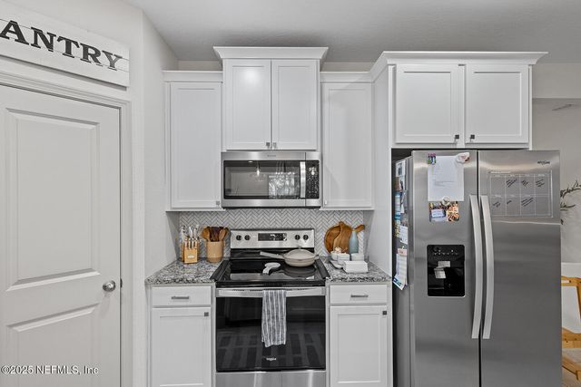 2692 DAYLILY Lane, Jacksonville, FL 32226