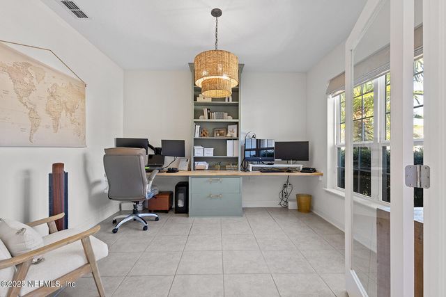 2692 DAYLILY Lane, Jacksonville, FL 32226