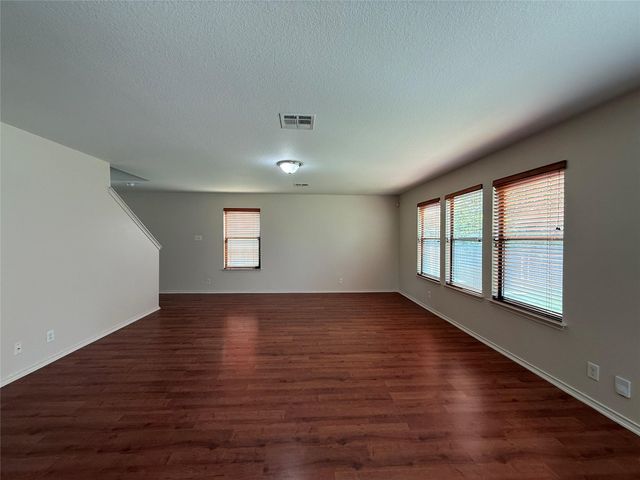 640 New Country RD, Kyle, TX 78640