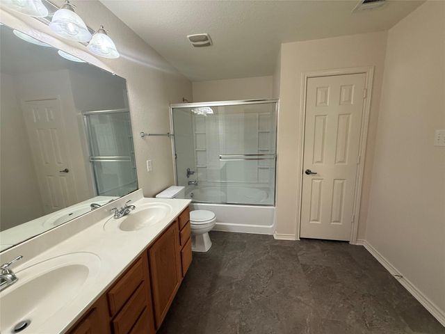 640 New Country RD, Kyle, TX 78640