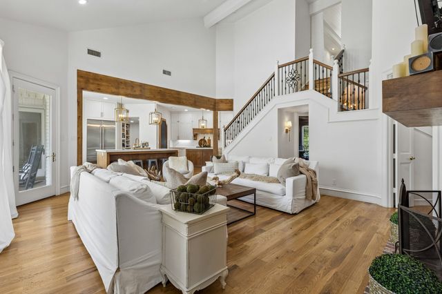 110 Falcon Court, Argyle, TX 76226