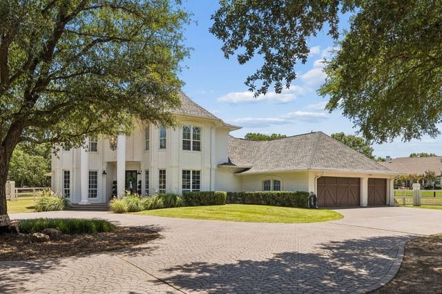 110 Falcon Court, Argyle, TX 76226