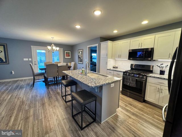 6217 OVERVIEW LN, Harrisburg, PA 17111