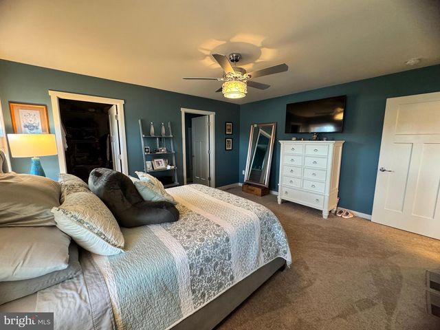 6217 OVERVIEW LN, Harrisburg, PA 17111