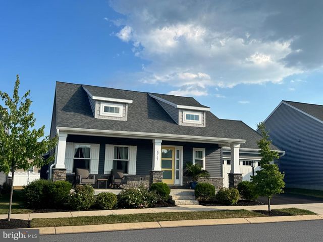 6217 OVERVIEW LN, Harrisburg, PA 17111