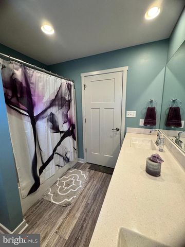6217 OVERVIEW LN, Harrisburg, PA 17111