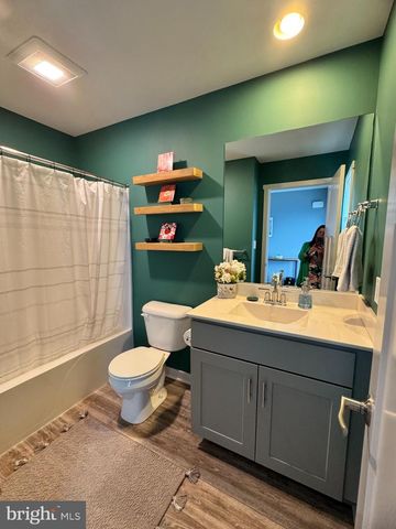 6217 OVERVIEW LN, Harrisburg, PA 17111