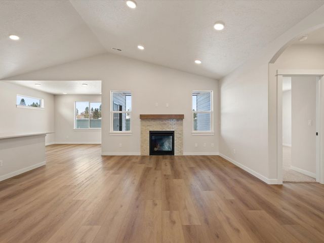 1438 W 67th Ave, Spokane, WA 99224