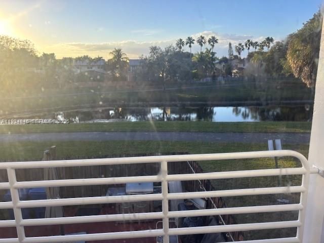 10320 SW 154th Cir Ct 8, Miami, FL 33196