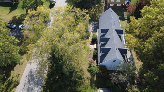 2944 N Strawberry Lane, La Porte, IN 46350