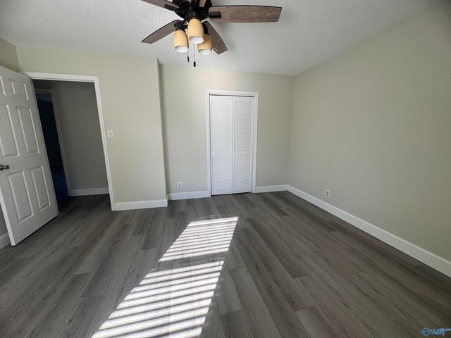 9904 Willow Cove Road, Huntsville, AL 35802