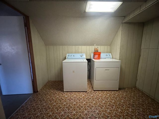 9904 Willow Cove Road, Huntsville, AL 35802