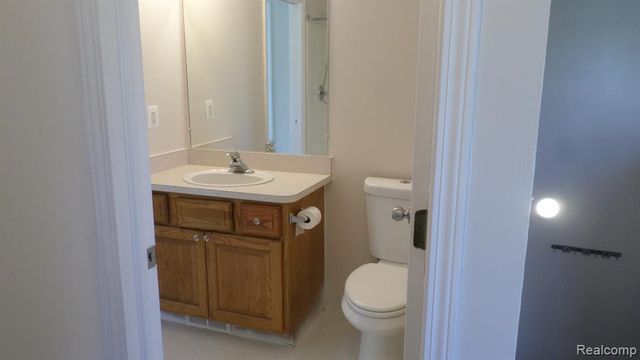 27221 Blum Street, Roseville, MI 48066