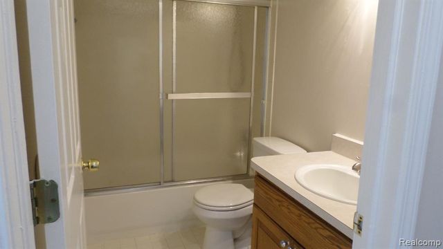 27221 Blum Street, Roseville, MI 48066