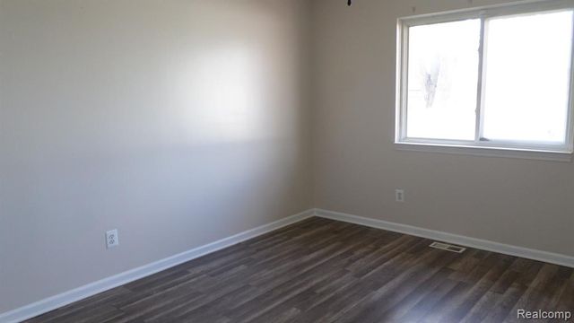 27221 Blum Street, Roseville, MI 48066