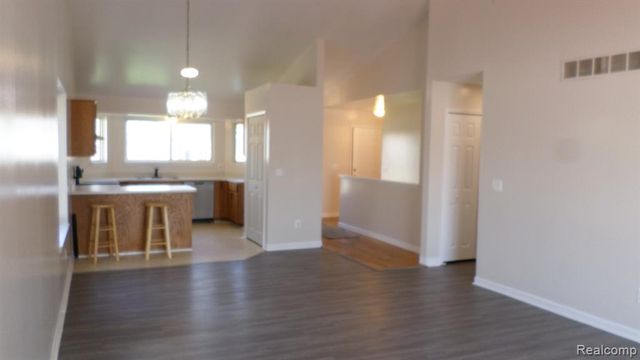 27221 Blum Street, Roseville, MI 48066