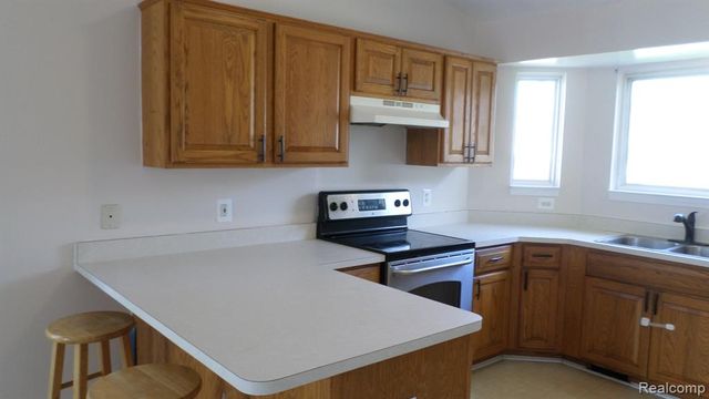 27221 Blum Street, Roseville, MI 48066