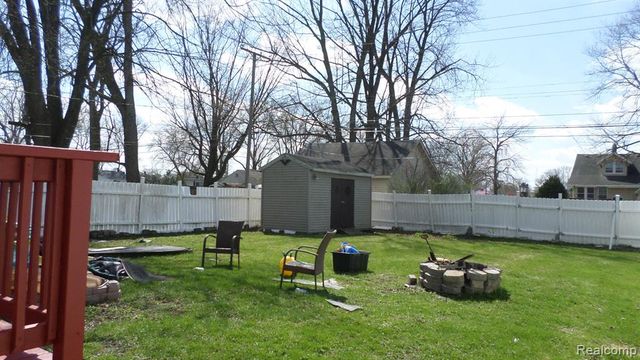 27221 Blum Street, Roseville, MI 48066