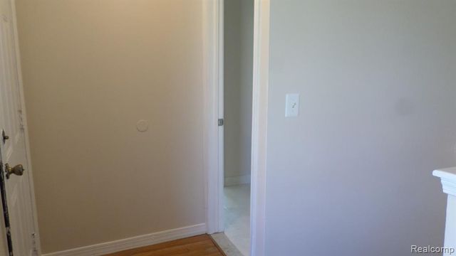 27221 Blum Street, Roseville, MI 48066