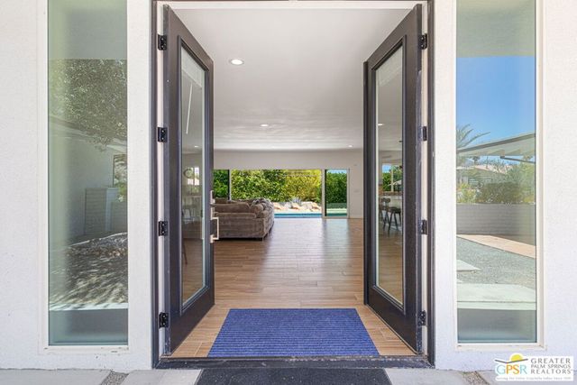 73042 Willow Street, Palm Desert, CA 92260