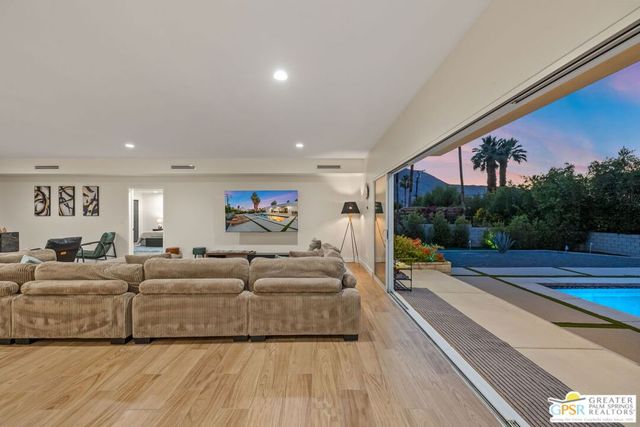 73042 Willow Street, Palm Desert, CA 92260