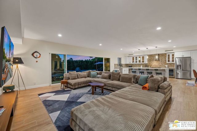 73042 Willow Street, Palm Desert, CA 92260
